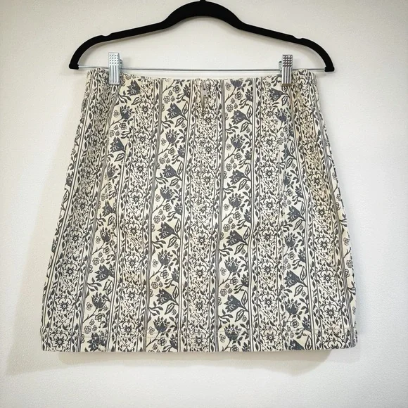 Free People Modern Femme Floral Denim Skirt Size 12 - Picture 4 of 6
